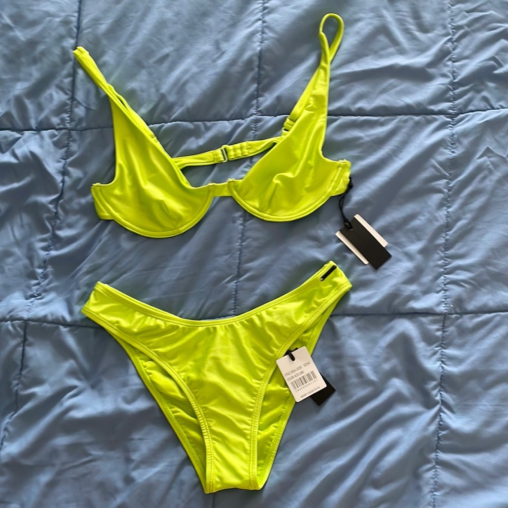 Kendall & Kylie Bikini, NWT, size M